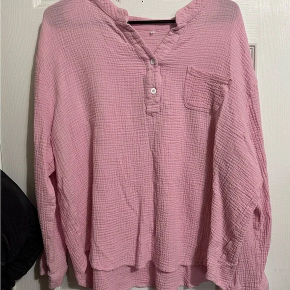 Pink Textured Button-Up Shirt with front pocket - Picture 2 of 5
